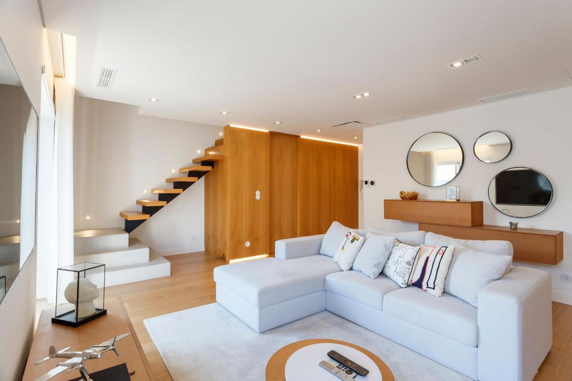 Luxurious With Balcony In The Parque Eduardo Vii Region * Lisbon